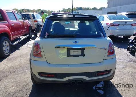 2013 Mini Hardtop Cooper S z USA, uszkodzony, nr VIN WMWSV3C5XDT390514